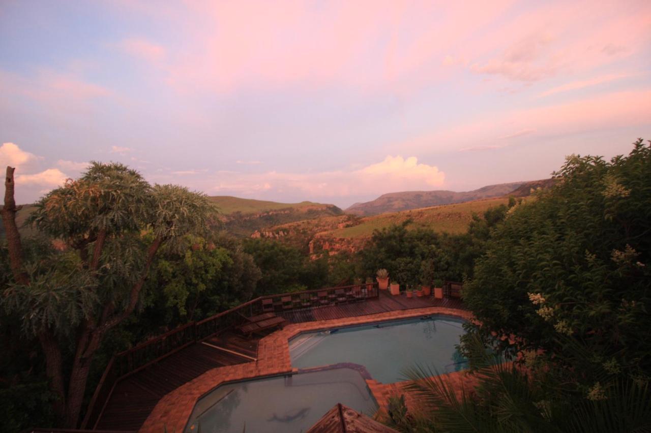 ווטרוואל בובן Acra-Retreat Mountain View Lodge מראה חיצוני תמונה
